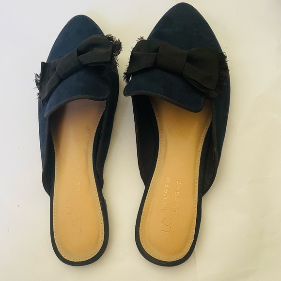 LC Lauren Conrad Shoes - LC LAUREN CONRAD Navy Flat Slip Ons US 8